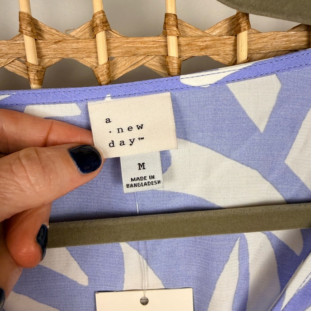 NWT A New Day Lavender and White Wrap Dress Pockets Size Medium - Picture 3 of 13